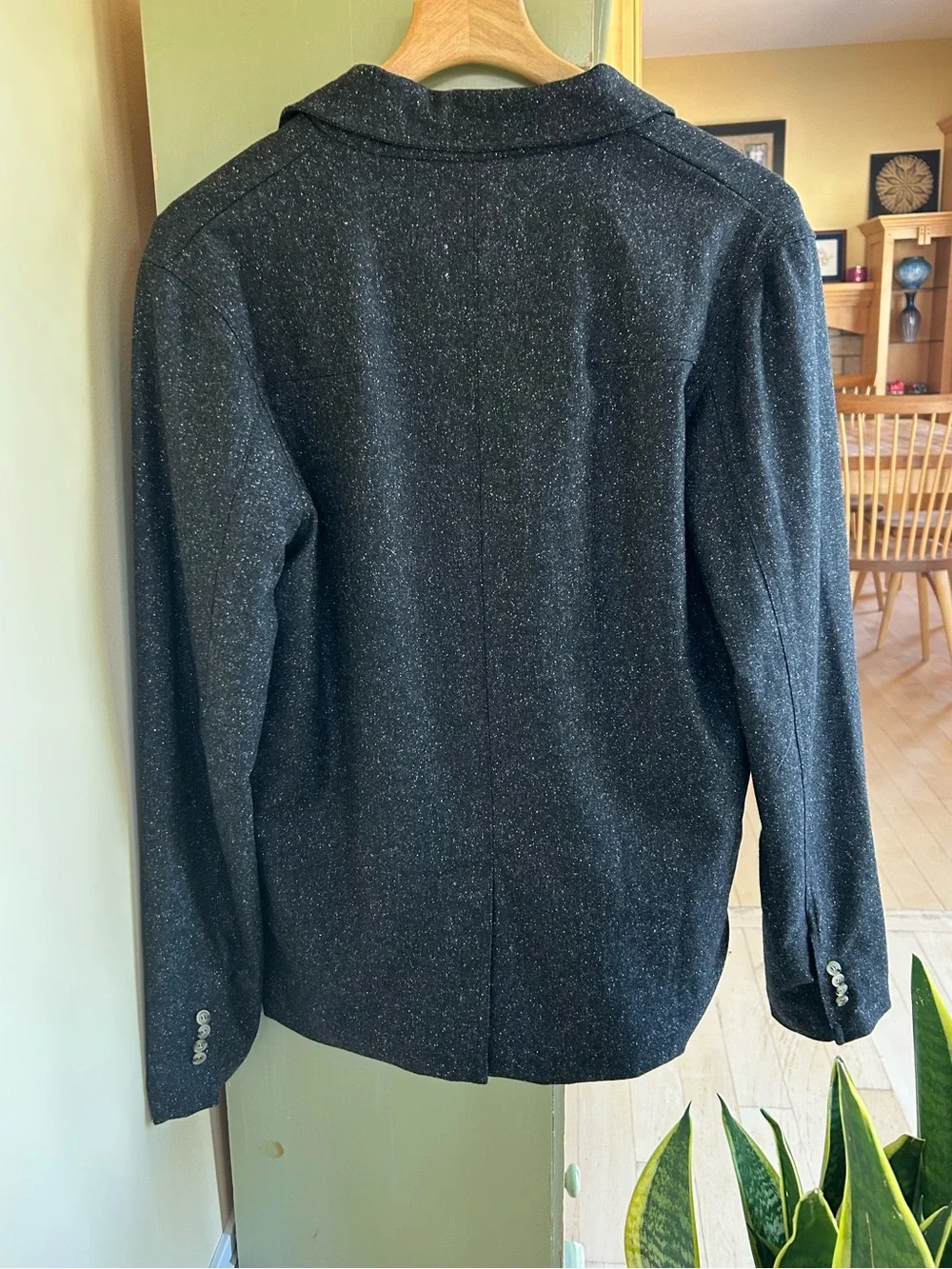 Alexandria Men’s Black Speckled Wool-Blend Double-Breasted Jacket Size Medium